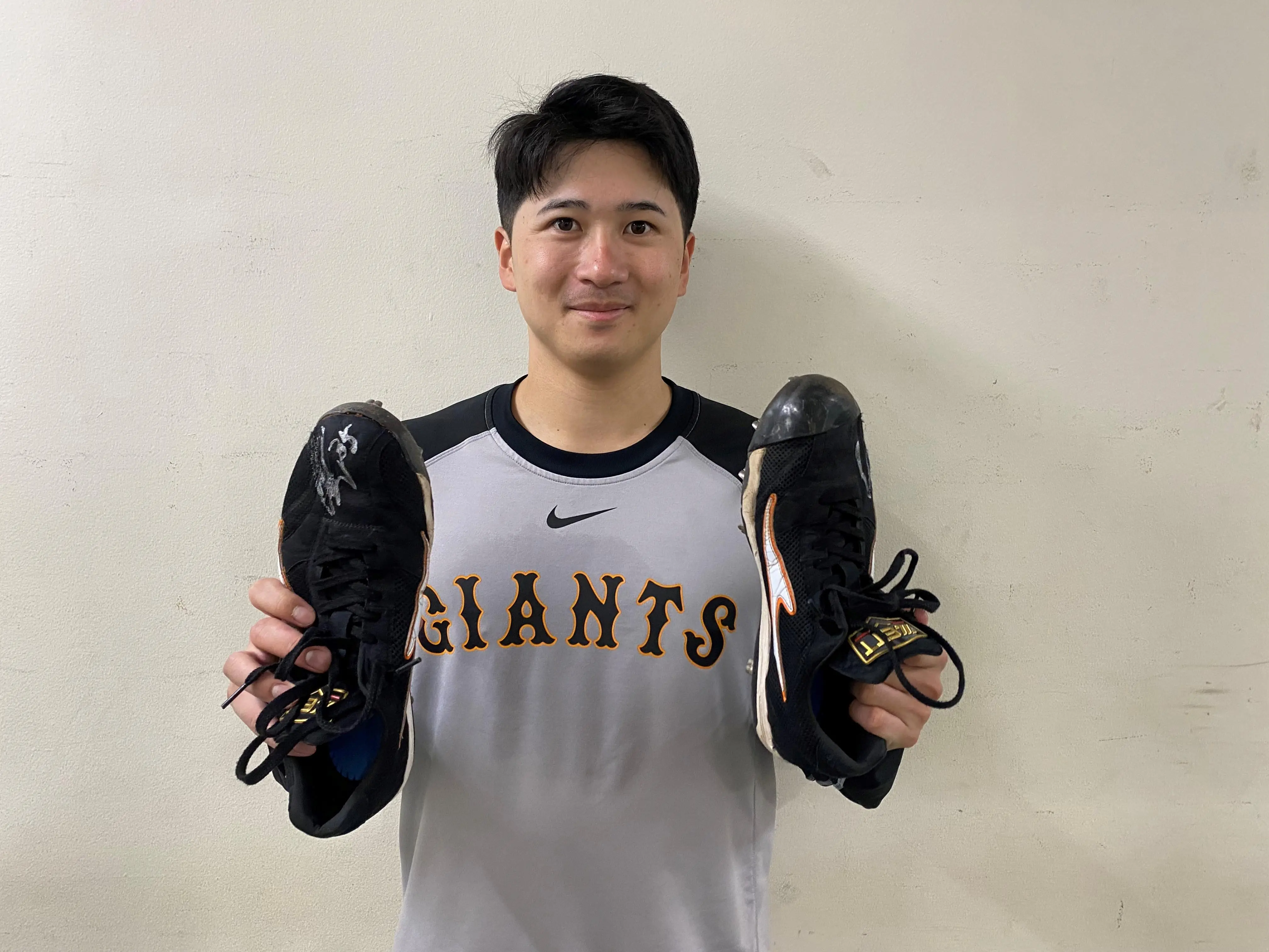 読売ジャイアンツの選手たちが運営するチャリティーオークションに参加