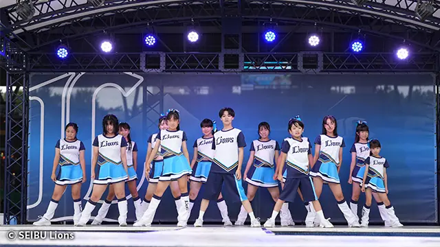 新たに選抜クラスがデビューしたライオンズダンスアカデミー