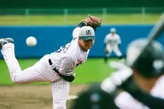 東京ヤクルトスワローズの春季キャンプ、緊張感溢れる実践練習を実施