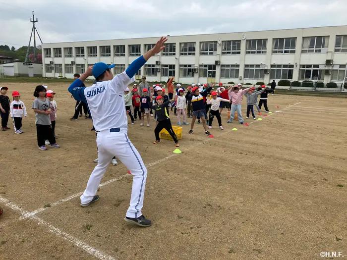 北海道日本ハムファイターズが開催した鹿部町と函館市のスポーツキャラバン