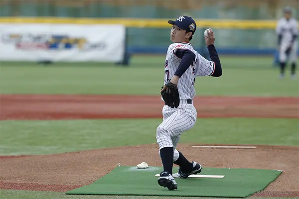 2025年スワローズジュニア選手選考会が開始