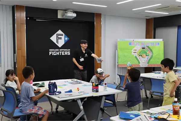 夏休みの思い出を作ろう！北海道日本ハムファイターズの「鎌スタ☆サマースクール」開催決定
