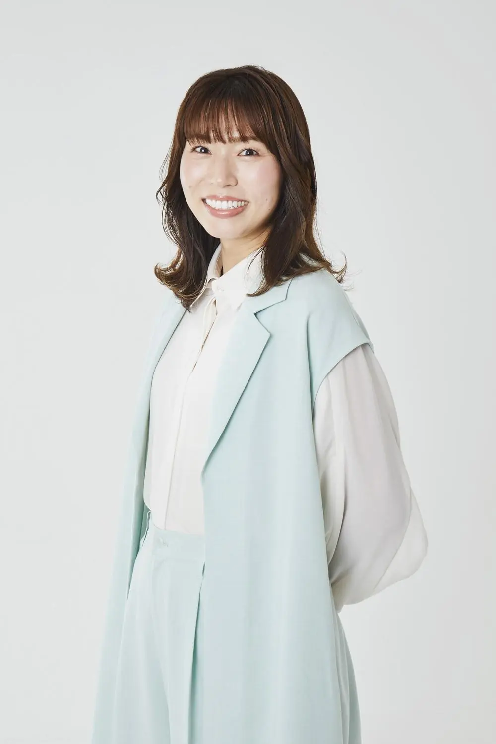 読売ジャイアンツが「イープラスナイター」を開催。女子バレーの新鍋理沙さんと石井優希さんがファーストピッチ