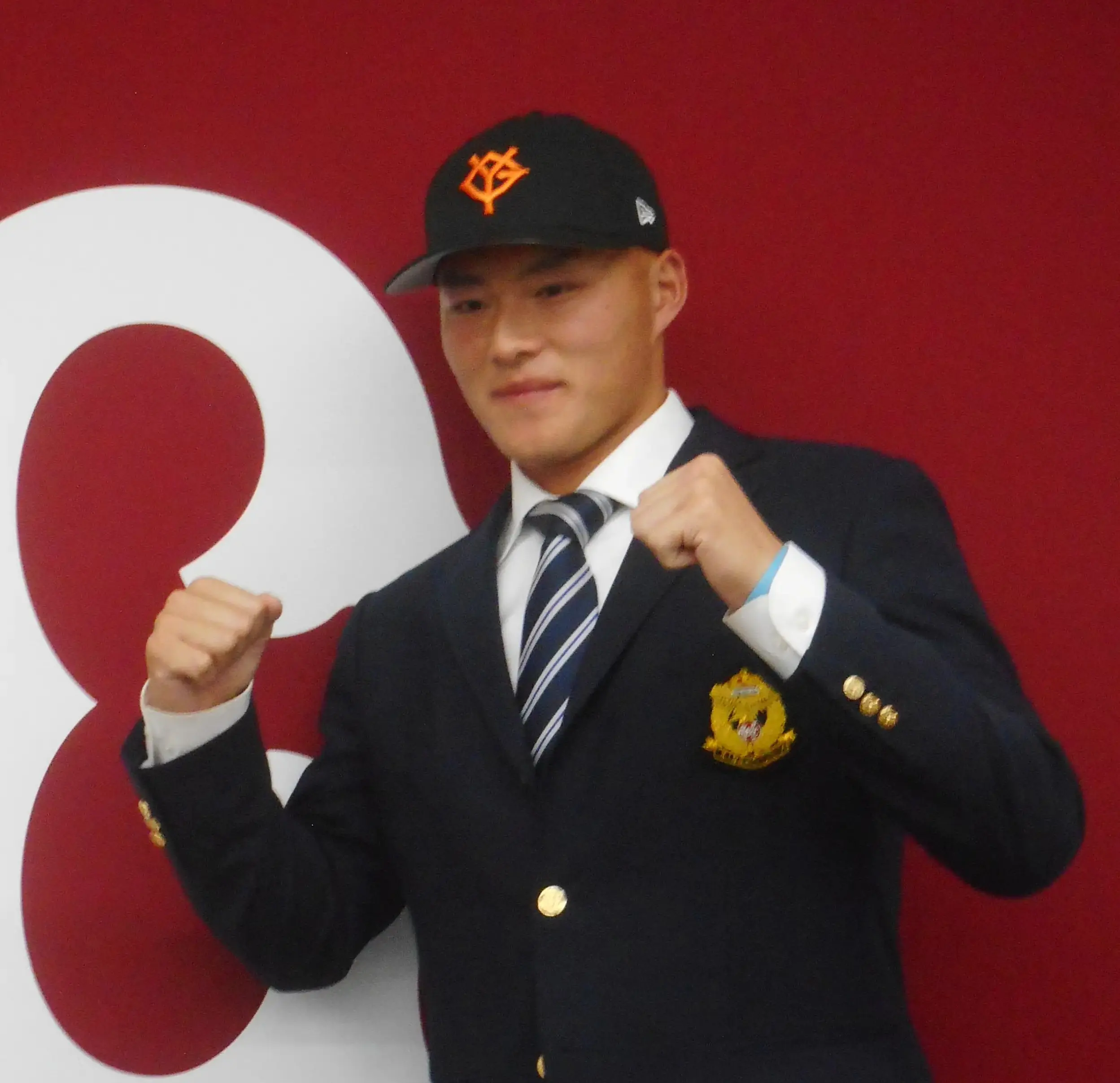 育成ドラフト2位・林燦投手が仮契約 仮契約を経て支配下登録へ前進