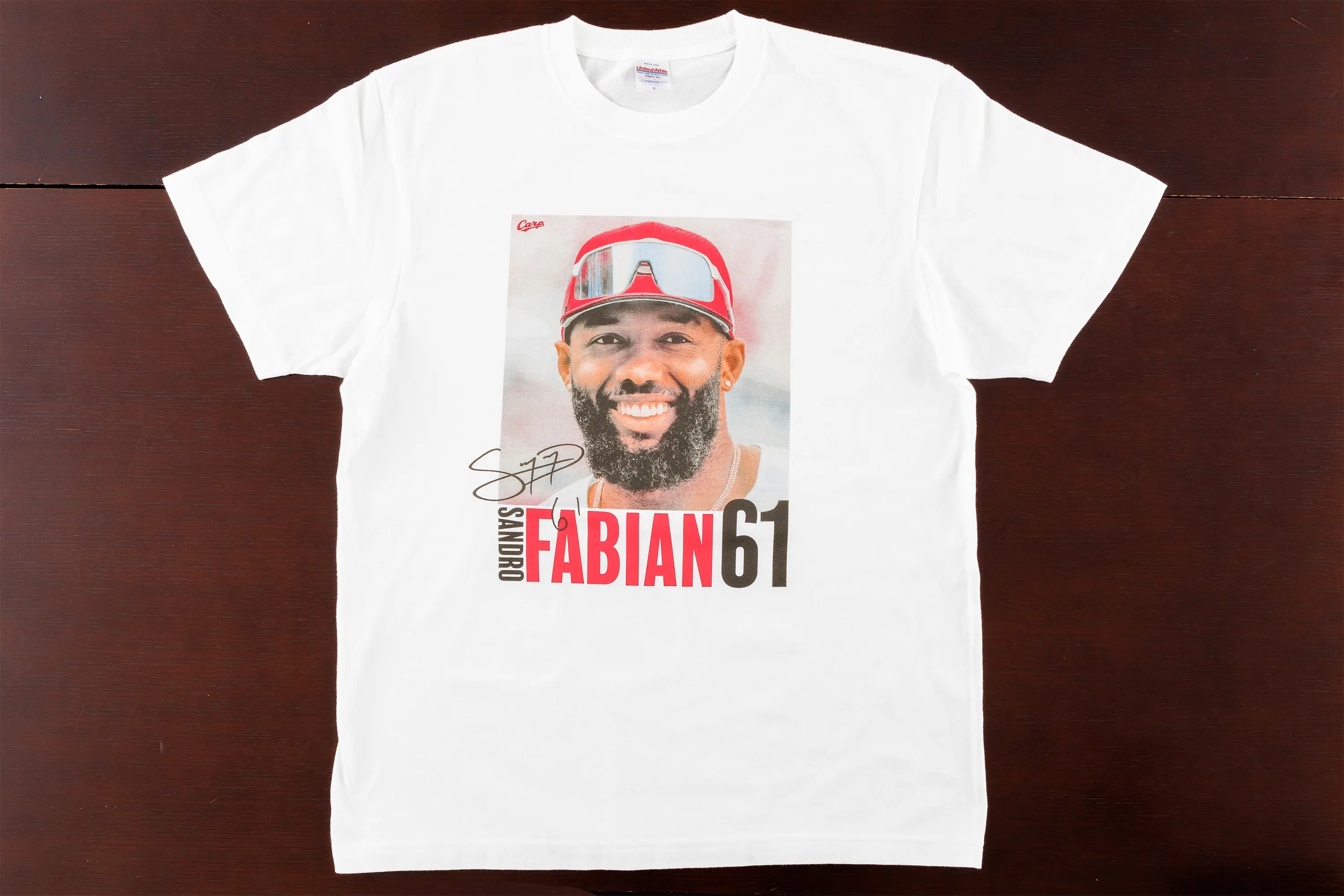 広島カープファビアン選手の新商品Tシャツが登場！マツダスタジアムでの限定販売