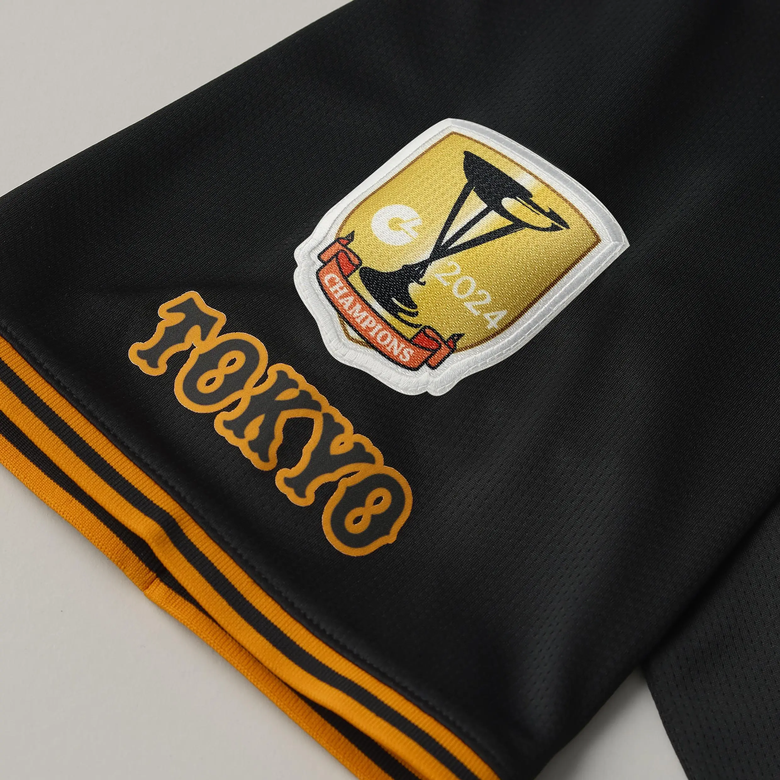 読売ジャイアンツの3rdユニホームが新登場！キャップとソックスもリニューアル