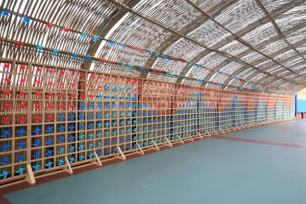 広島東洋カープの夏祭りイベント開催！風車回廊とチェキカメラが登場