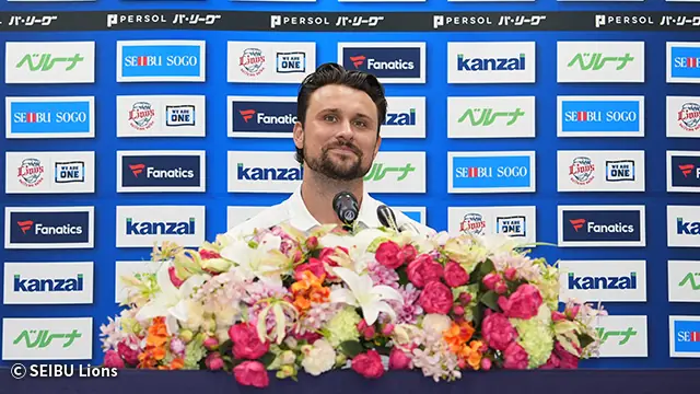 埼玉西武ライオンズに加わったJ.D.デービス選手の入団会見