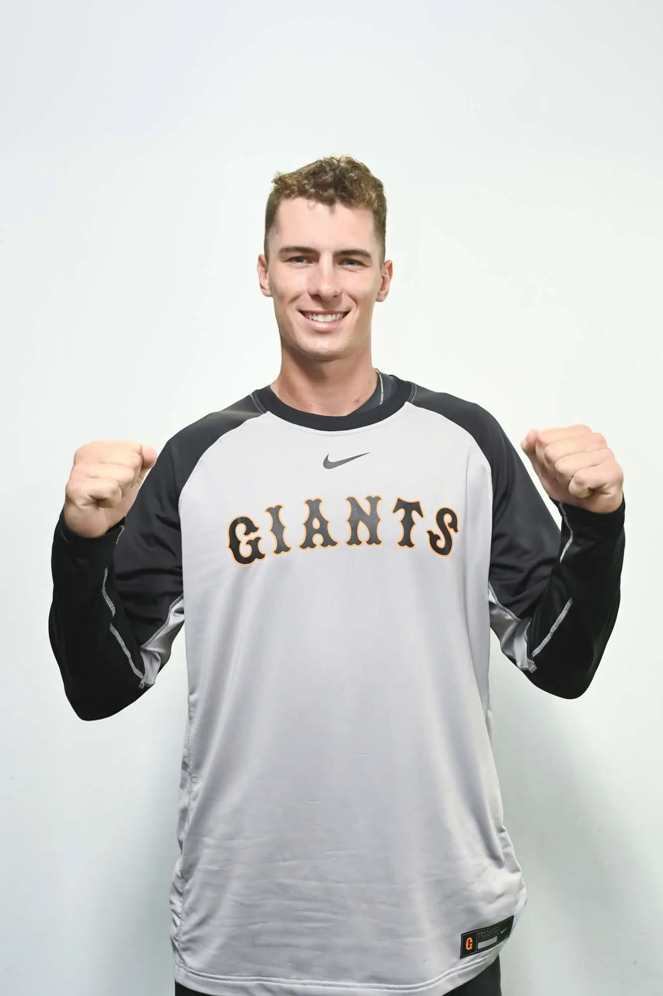 フルプ選手が読売ジャイアンツに支配下登録、意気込みを語る