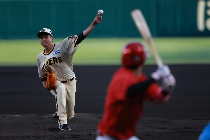阪神タイガースのFamily with Tigers ユニフォームチャリティオークション開催、監督・選手のサイン入りユニフォームが出品