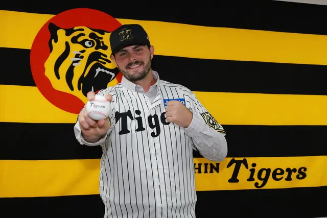 阪神タイガースに新加入のグラント・ハートウィグ選手、入団会見で意気込みを語る